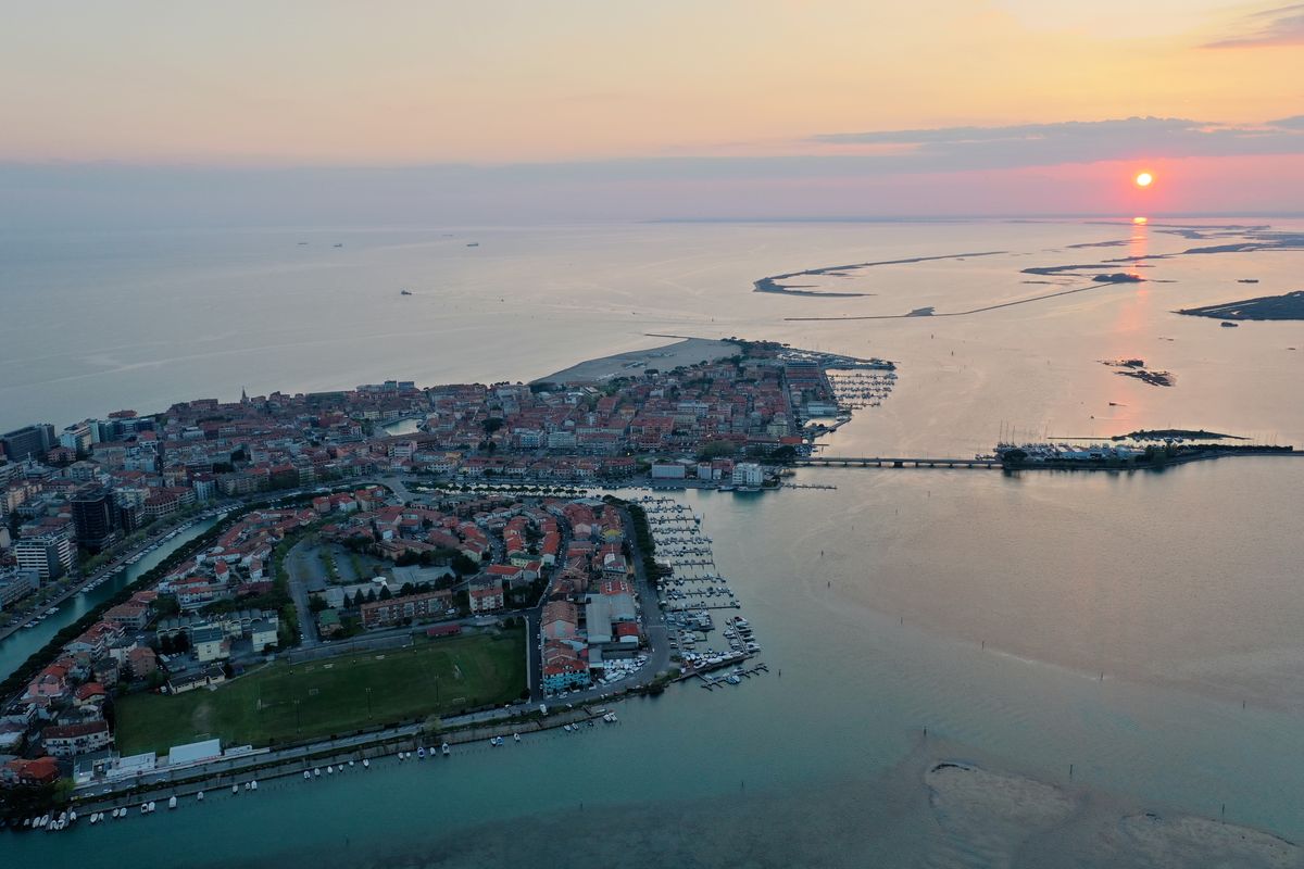Grado — tramonto, dall'alto